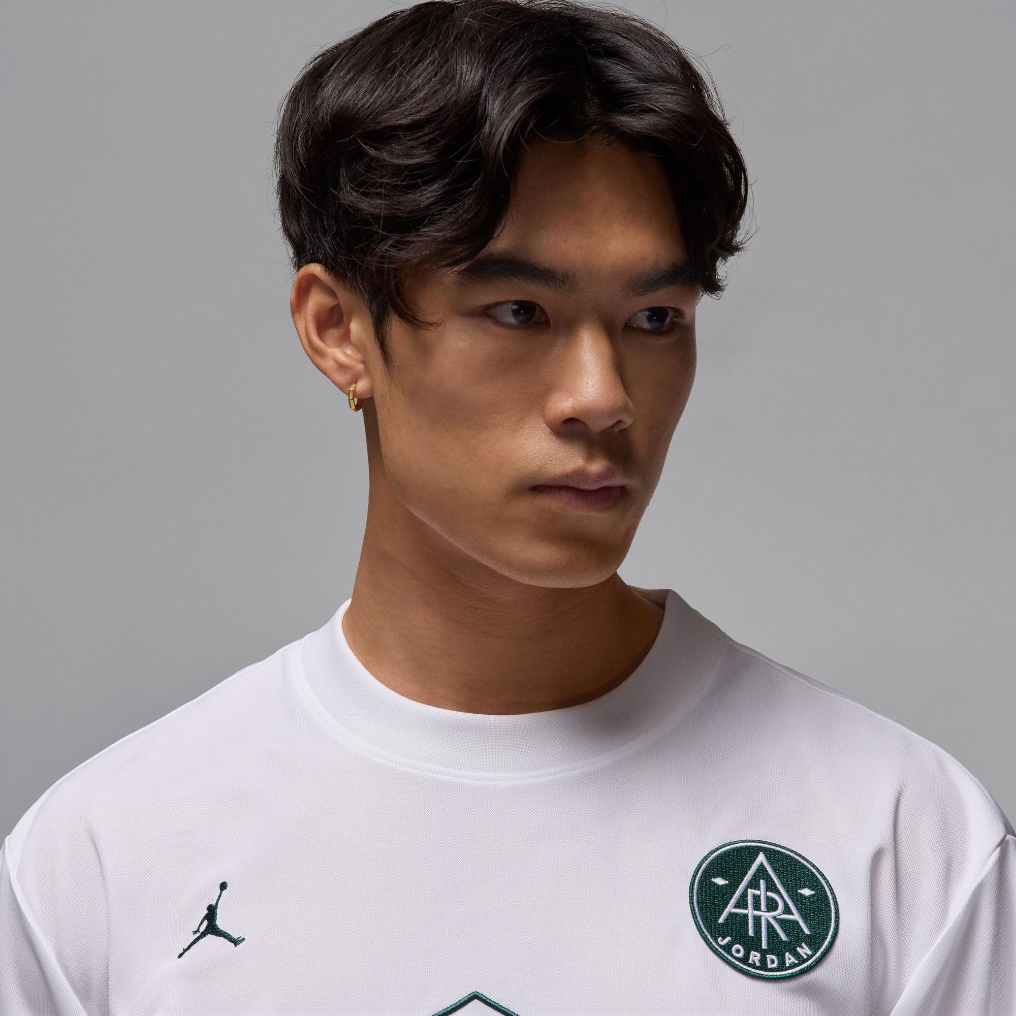 Jordan Essentials Gfx Erkek Beyaz T-Shirt