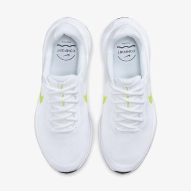  Nike Revolution 7 Kadın Beyaz Koşu Ayakkabısı