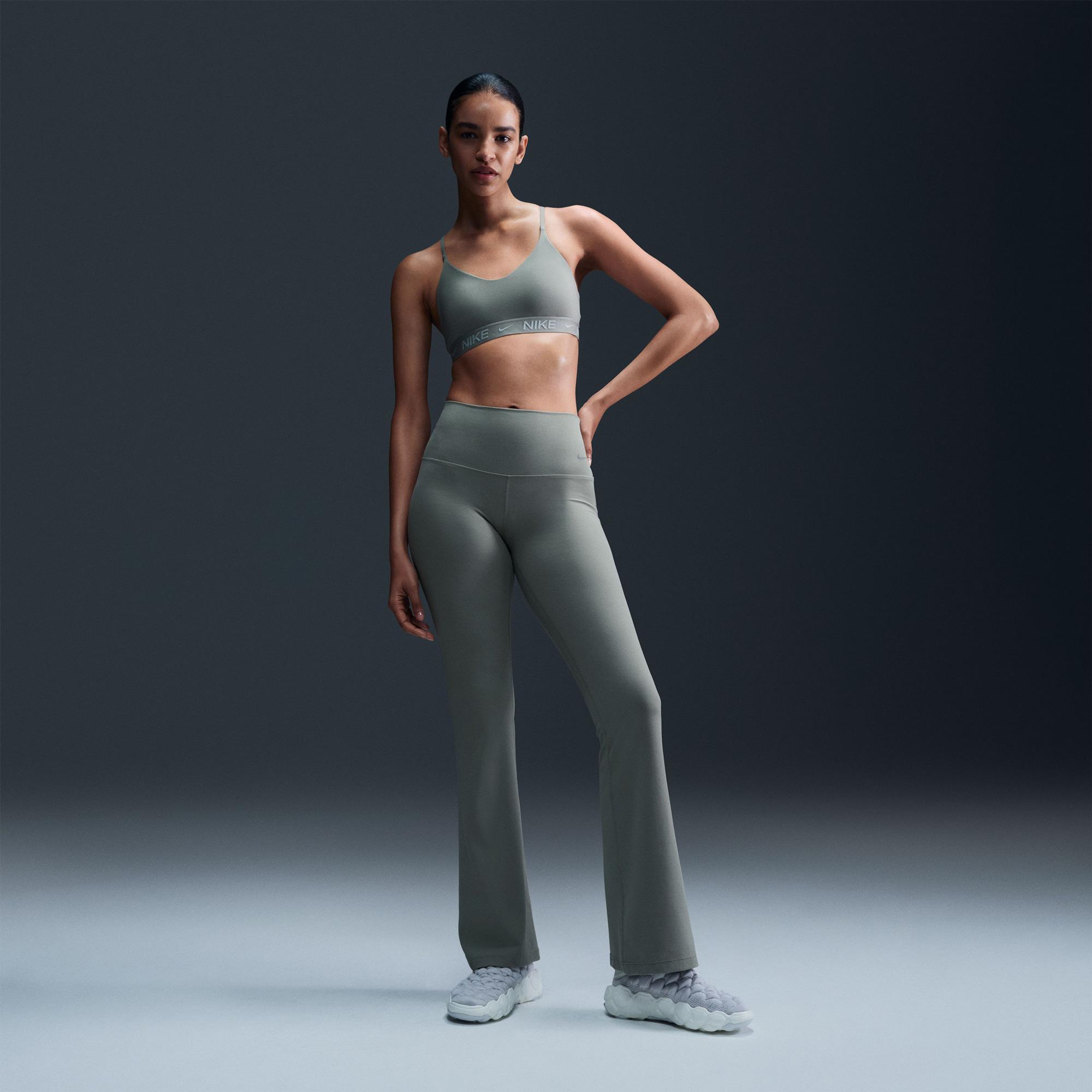 Nike Dri-Fit Indy Hafif Destekli Kadın Yeşil Bra