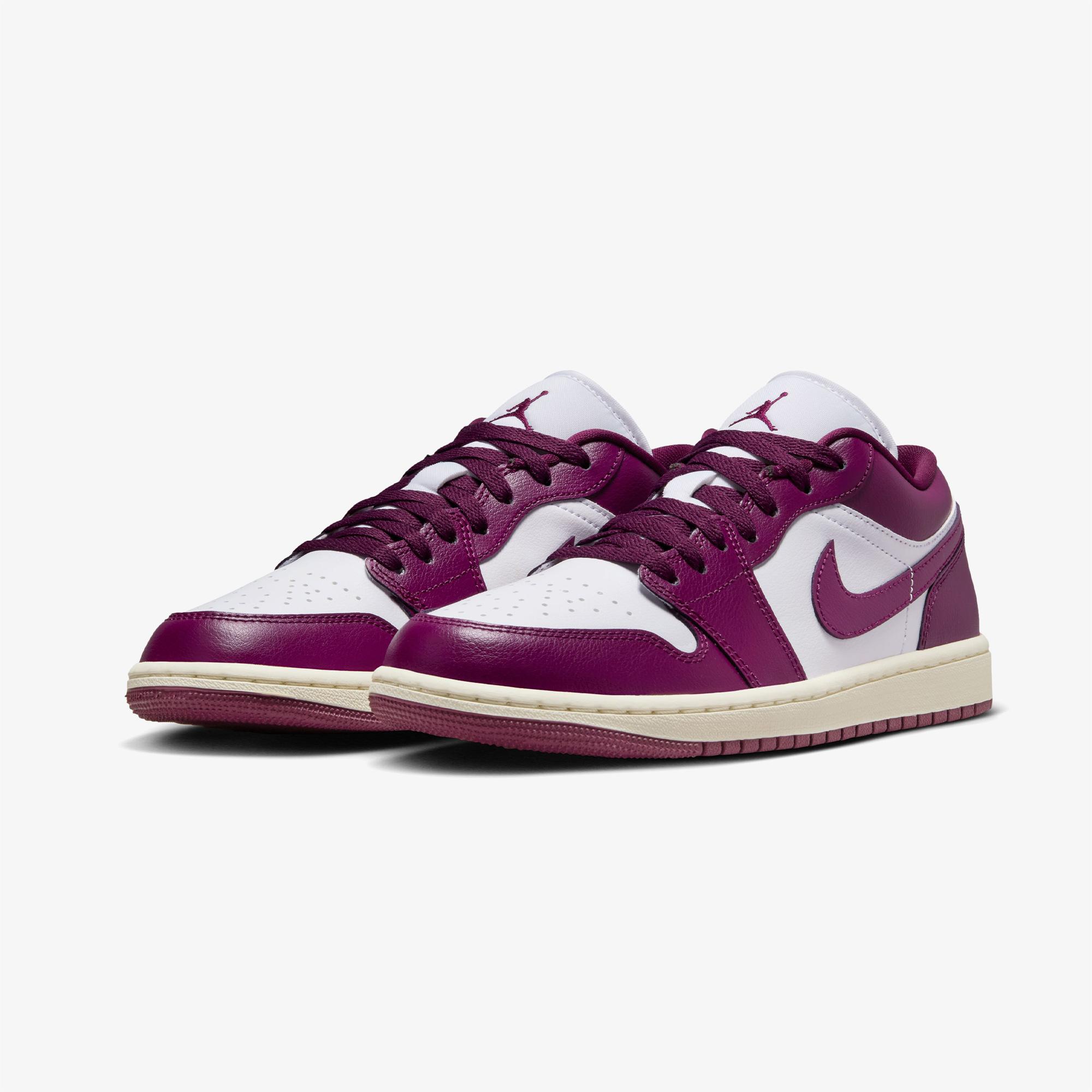 Jordan Air 1 Low Kadın Bordo/Beyaz Spor Ayakkabı