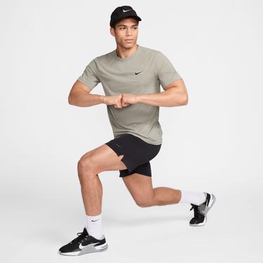  Nike Dri-Fit Hyverse Erkek Gri T-Shirt
