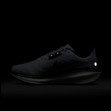  Nike Vomero 17 Erkek Beyaz Spor Ayakkabı