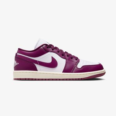  Jordan Air 1 Low Kadın Bordo/Beyaz Spor Ayakkabı