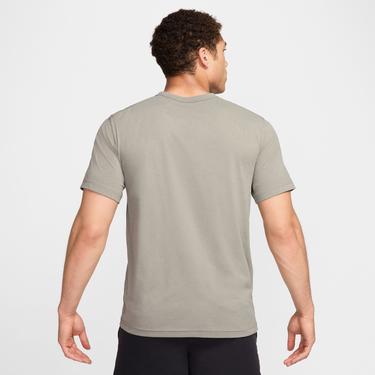  Nike Dri-Fit Hyverse Erkek Gri T-Shirt