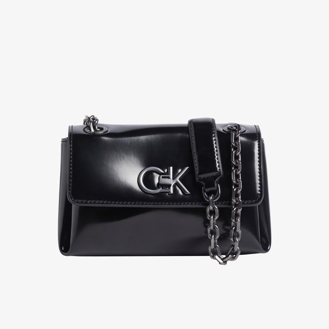  Calvin Klein Re-Lock Sm Shoulder Kadın Siyah Omuz Çantası