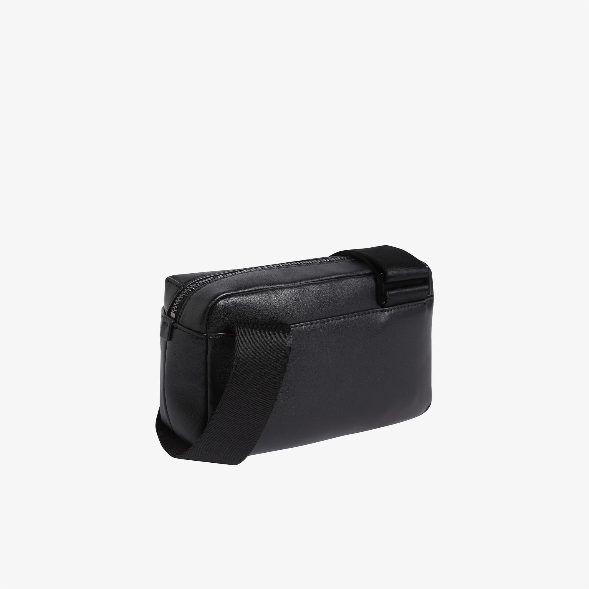 Calvin Klein Clean Essential Erkek Siyah Çapraz Çanta