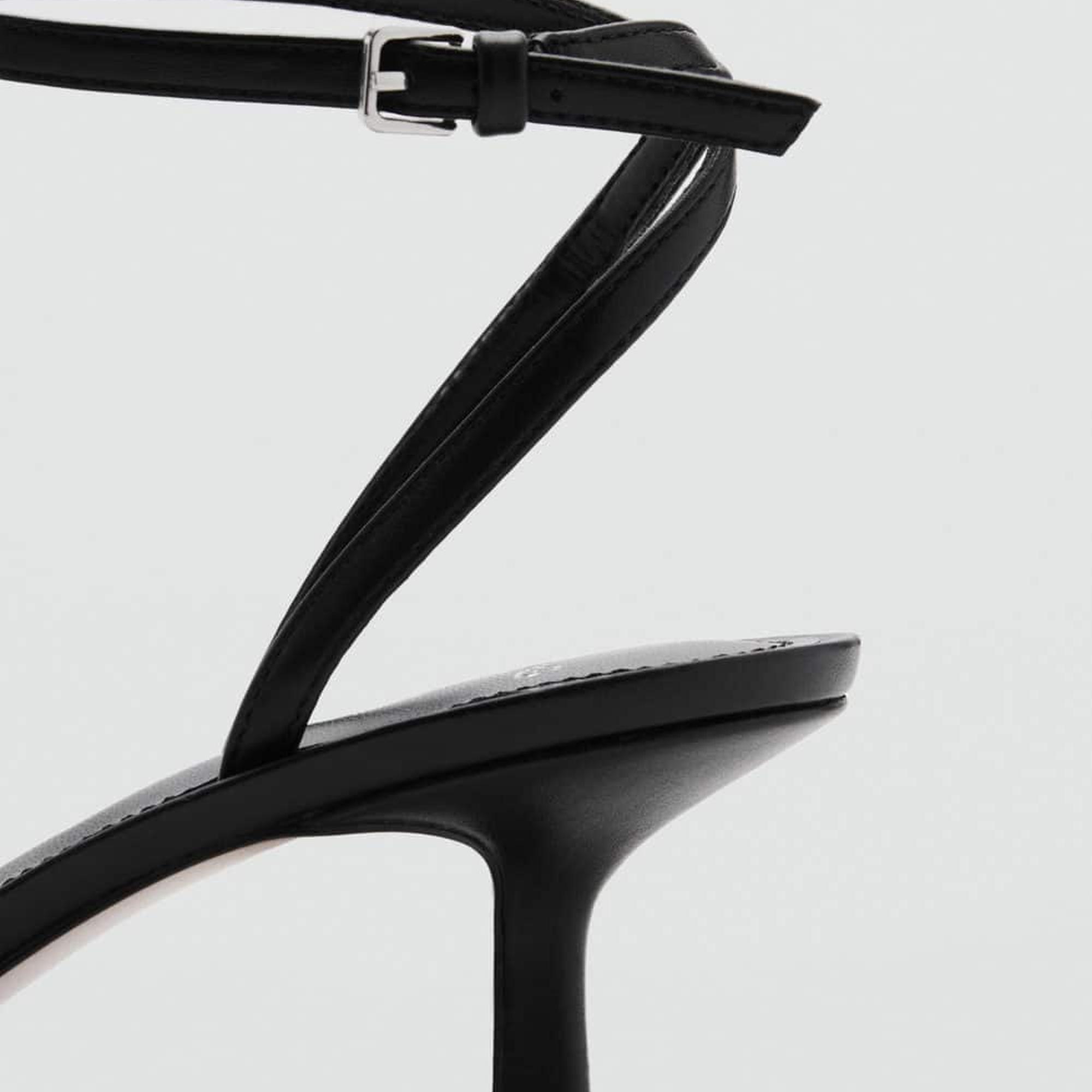 Mango Kadın Tokalı Yüksek Topuklu Sandalet Siyah