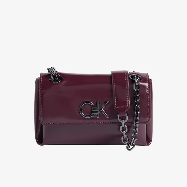 Calvin Klein Re-Lock Sm Shoulder Kadın Mor Omuz Çantası