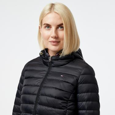  Tommy Hilfiger Kadın Siyah Mont