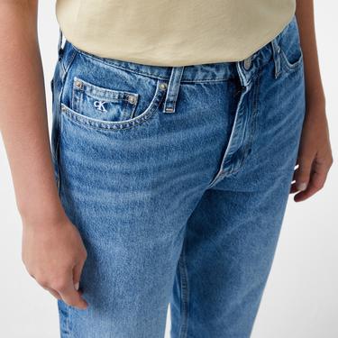  Calvin Klein Jeans Mom Kadın Mavi Jean