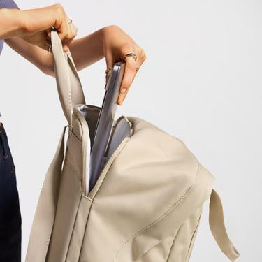  Converse Small Square Unisex Bej Sırt Çantası