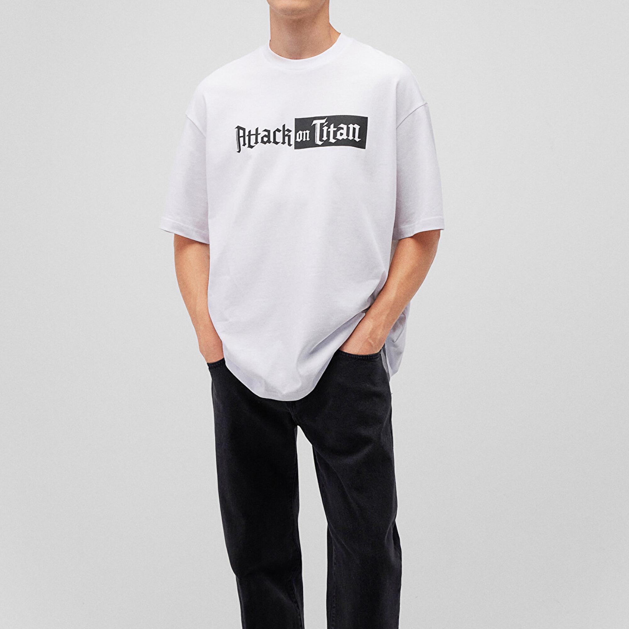 Mavi Attack On Titan Baskılı Beyaz Tişört Oversize / Geniş Kesim 0612439-620