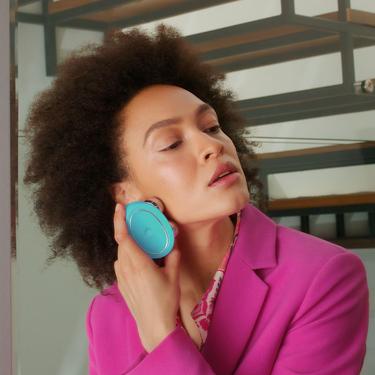  FOREO BEAR Akıllı Microcurrent Yüz Sıkılaştırma Cihazı, Mint