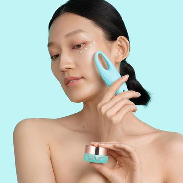  FOREO IRIS C-konsantre Aydınlatıcı Göz Kremi 15 Ml