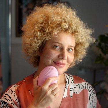  FOREO LUNA 4 Plus Normal Ciltler Için Termal Temizleme Ve Mikro Akımlı Yüz Bakım Cihazı