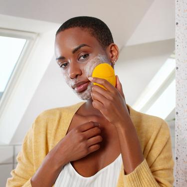  FOREO LUNA Mini 3 Yüz Temizleme ve Masaj Cihazı,Sunflower Yellow