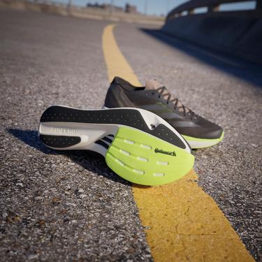  adidas Adizero Takumi 10 Erkek Siyah Koşu Ayakkabısı