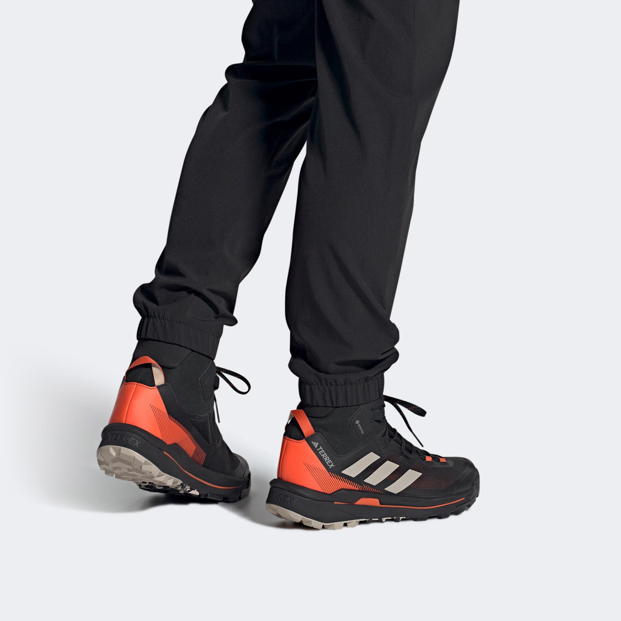 adidas Terrex Skychaser Tech Mid Gore-Tex Erkek Siyah Outdoor Ayakkabı