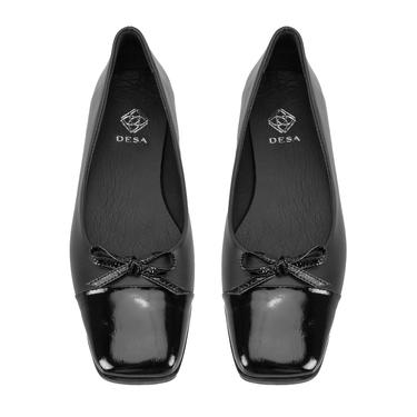  Kadın Siyah Deri Babet