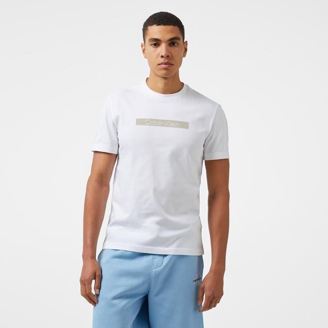  Calvin Klein Cut Out Shadow Logo Erkek Beyaz T-Shirt