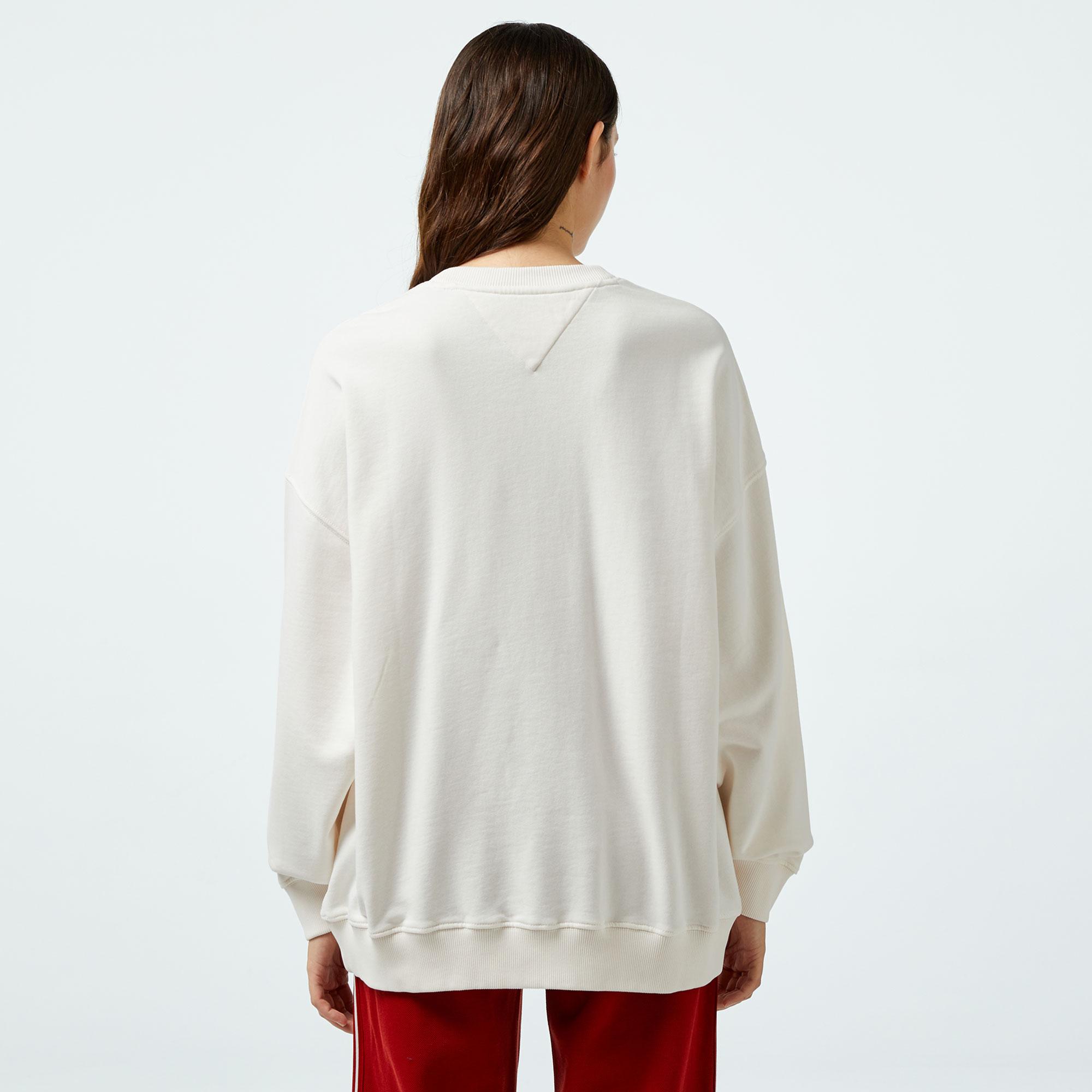 Tommy Hilfiger Jeans Tommy Flag Crew Kadın Beyaz Sweatshirt