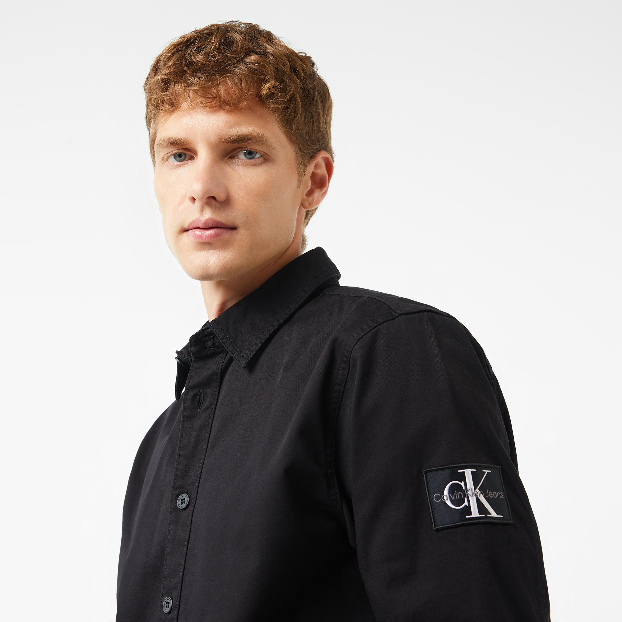 Calvin Klein Jeans Monologo Badge Relaxed Erkek Siyah Gömlek
