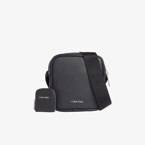  Calvin Klein Essential Erkek Siyah Çapraz Çanta