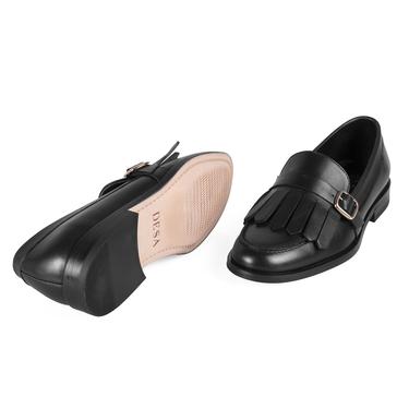  Kadın Siyah Ayarlanabilir Tokalı Deri Loafer