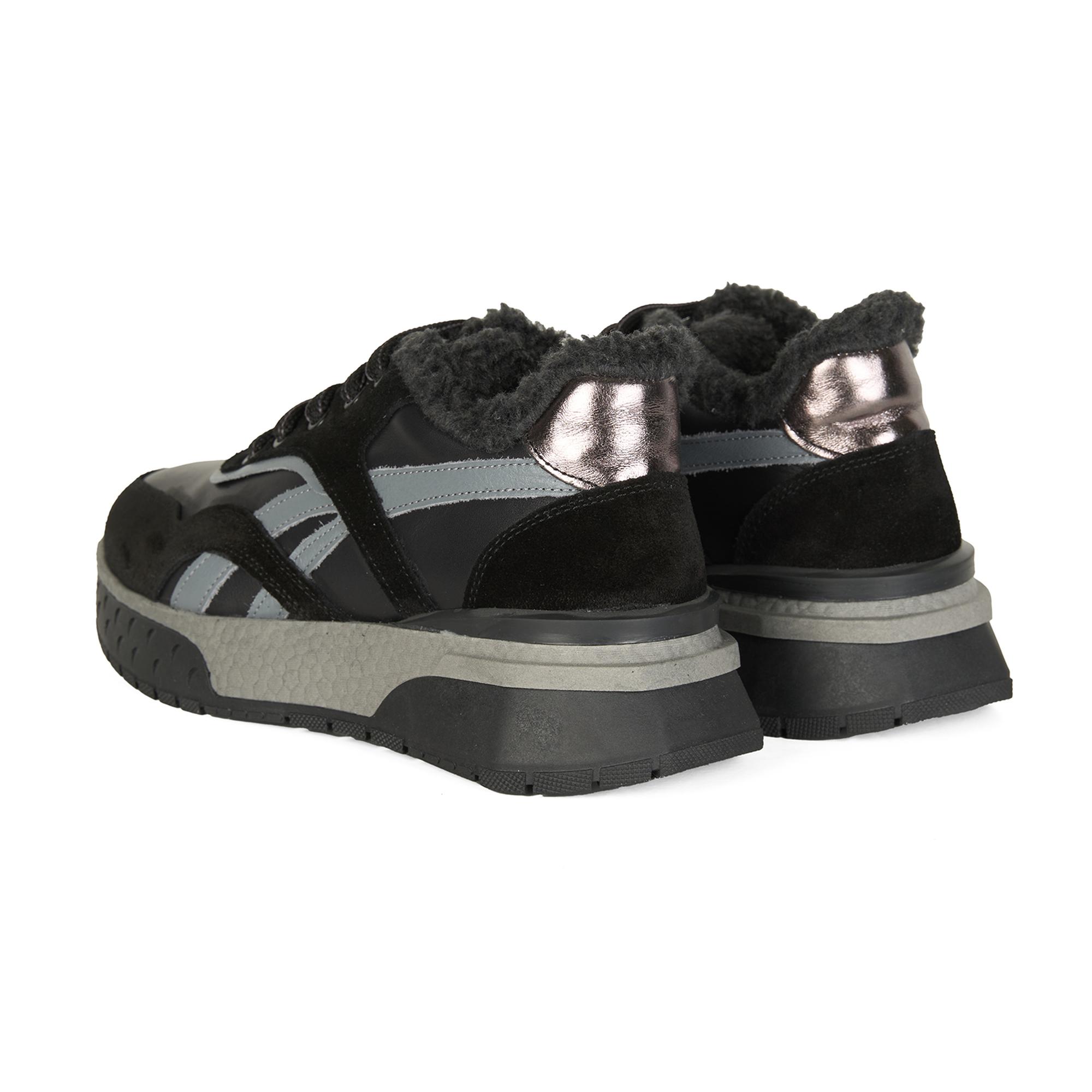 Kadın Siyah Süet Deri Spor Ayakkabı