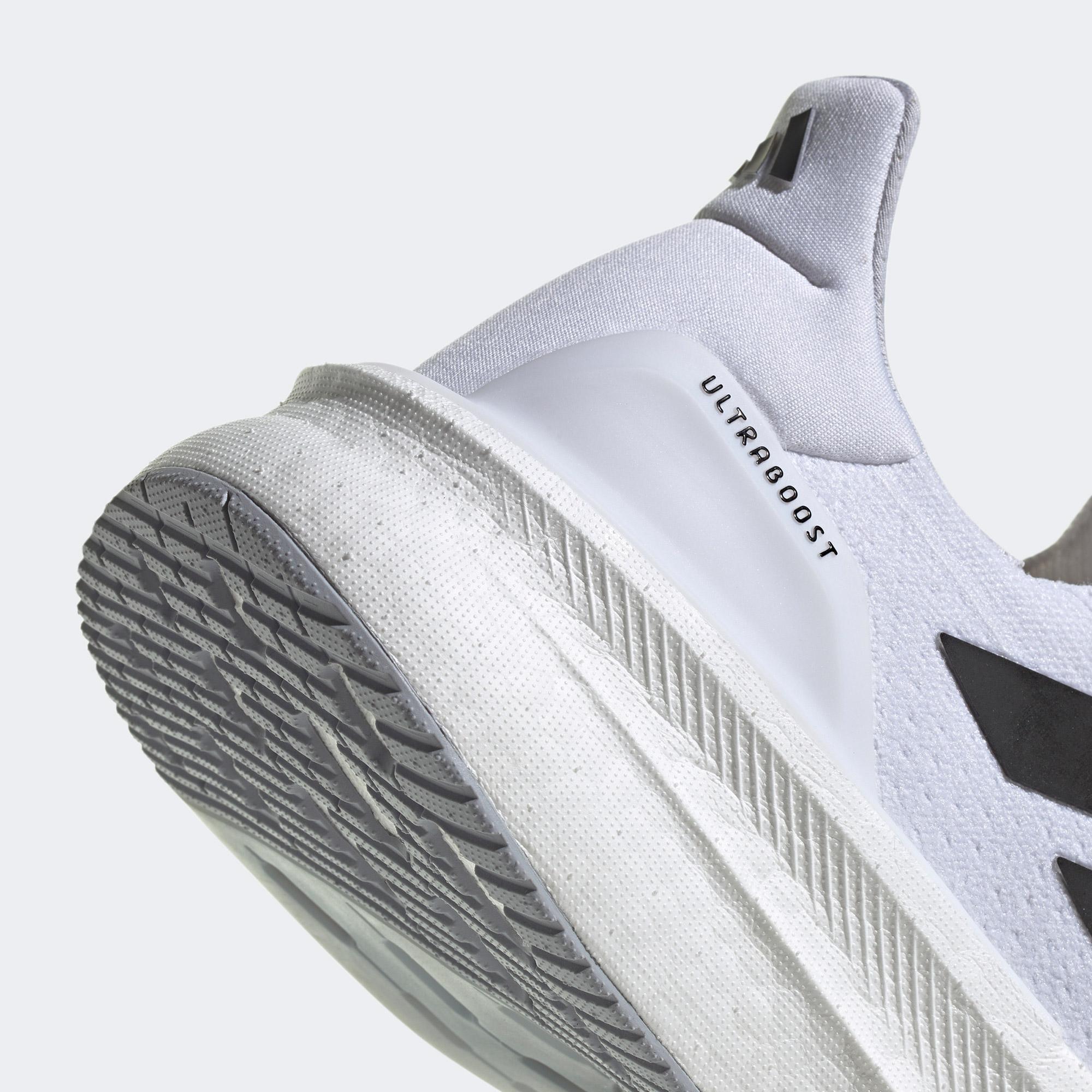 adidas Ultraboost 5x Erkek Beyaz Koşu Ayakkabısı