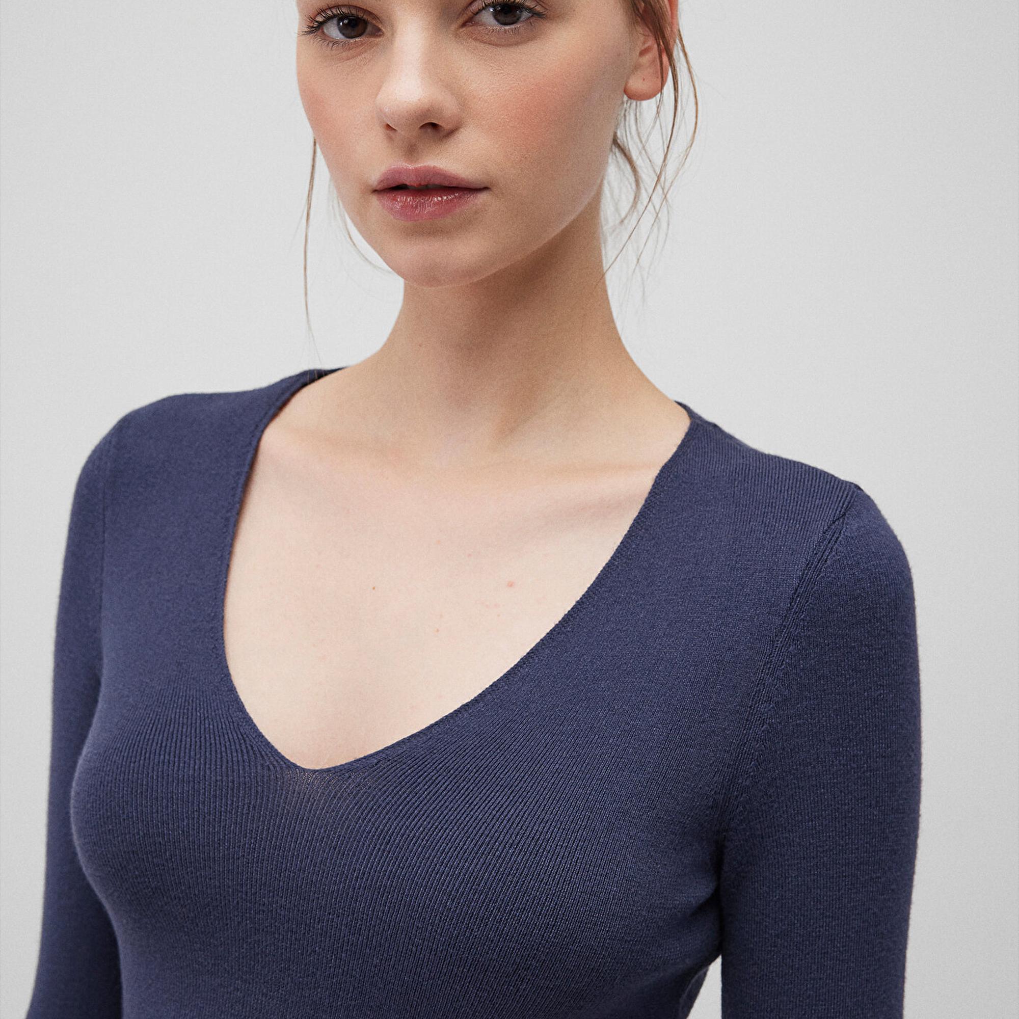 Mavi V Yaka Lacivert Kazak Crop / Kısa Kesim 1710122-70487