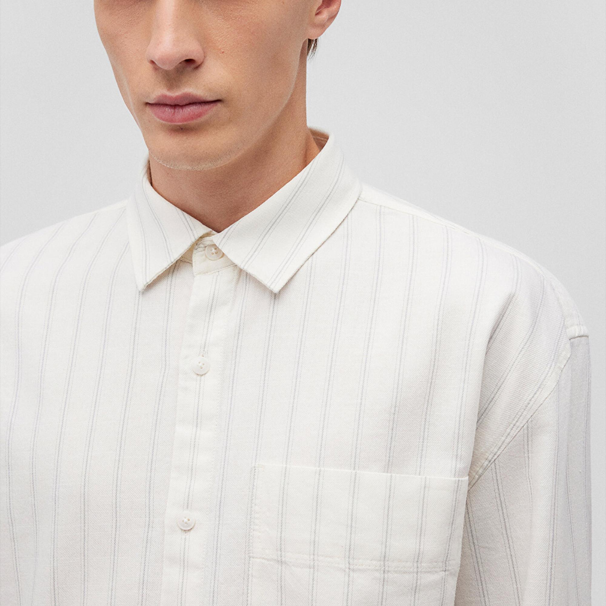 Mavi Çizgili Beyaz Gömlek Oversize / Geniş Kesim 0211160-620