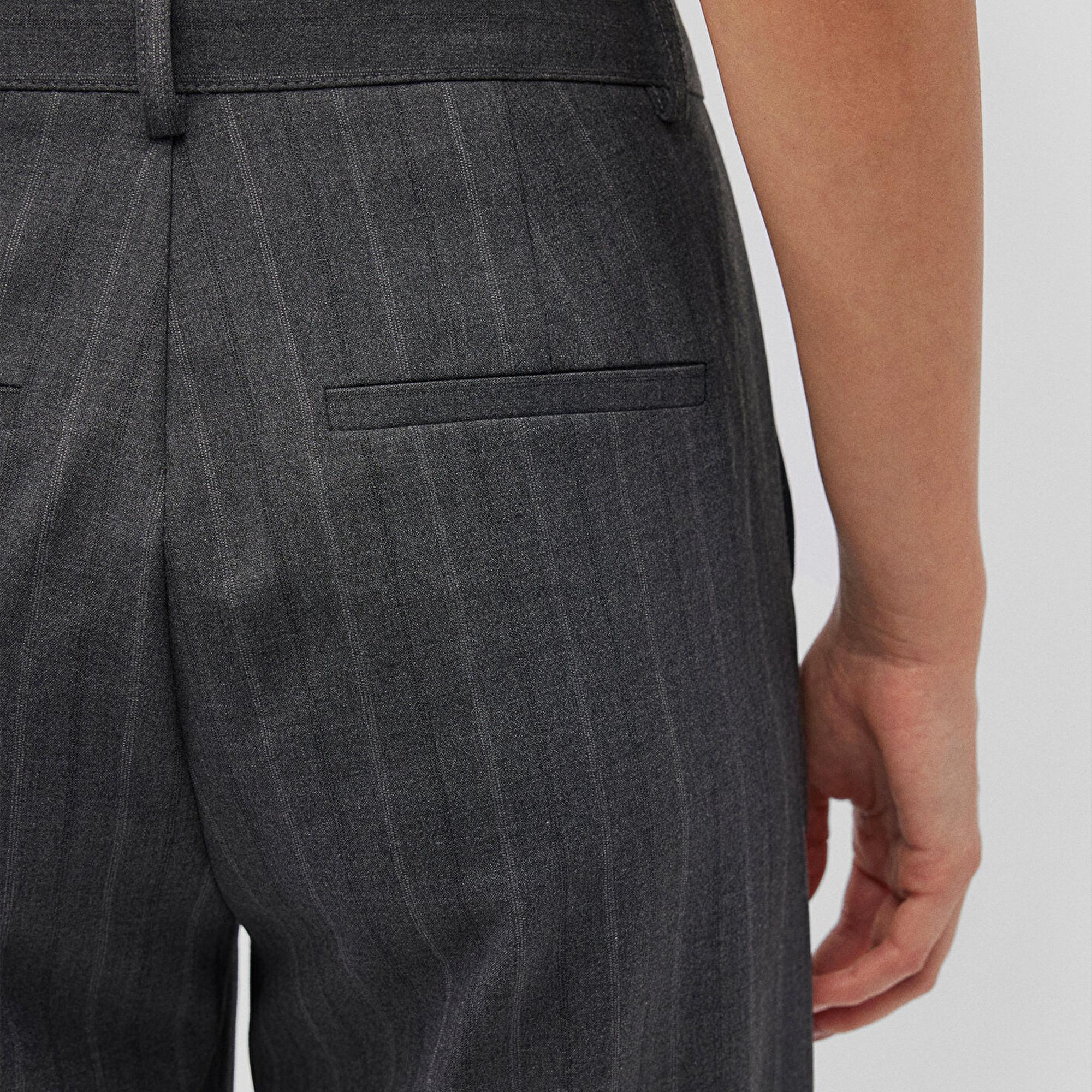 Mavi Çizgili Gri Pantolon 1010966-87977