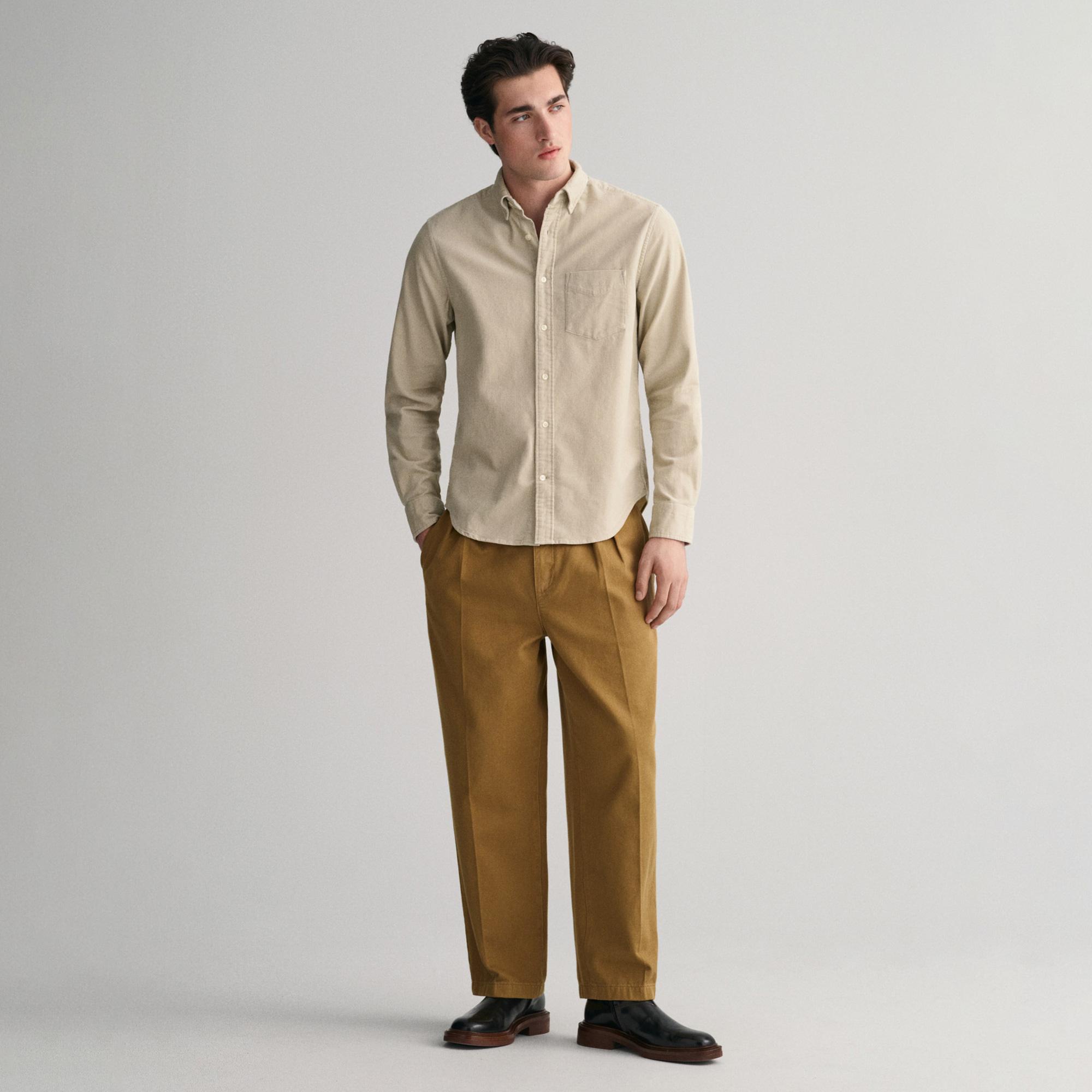 Gant Erkek Bej Regular Fit Düğmeli Yaka Kadife Gömlek