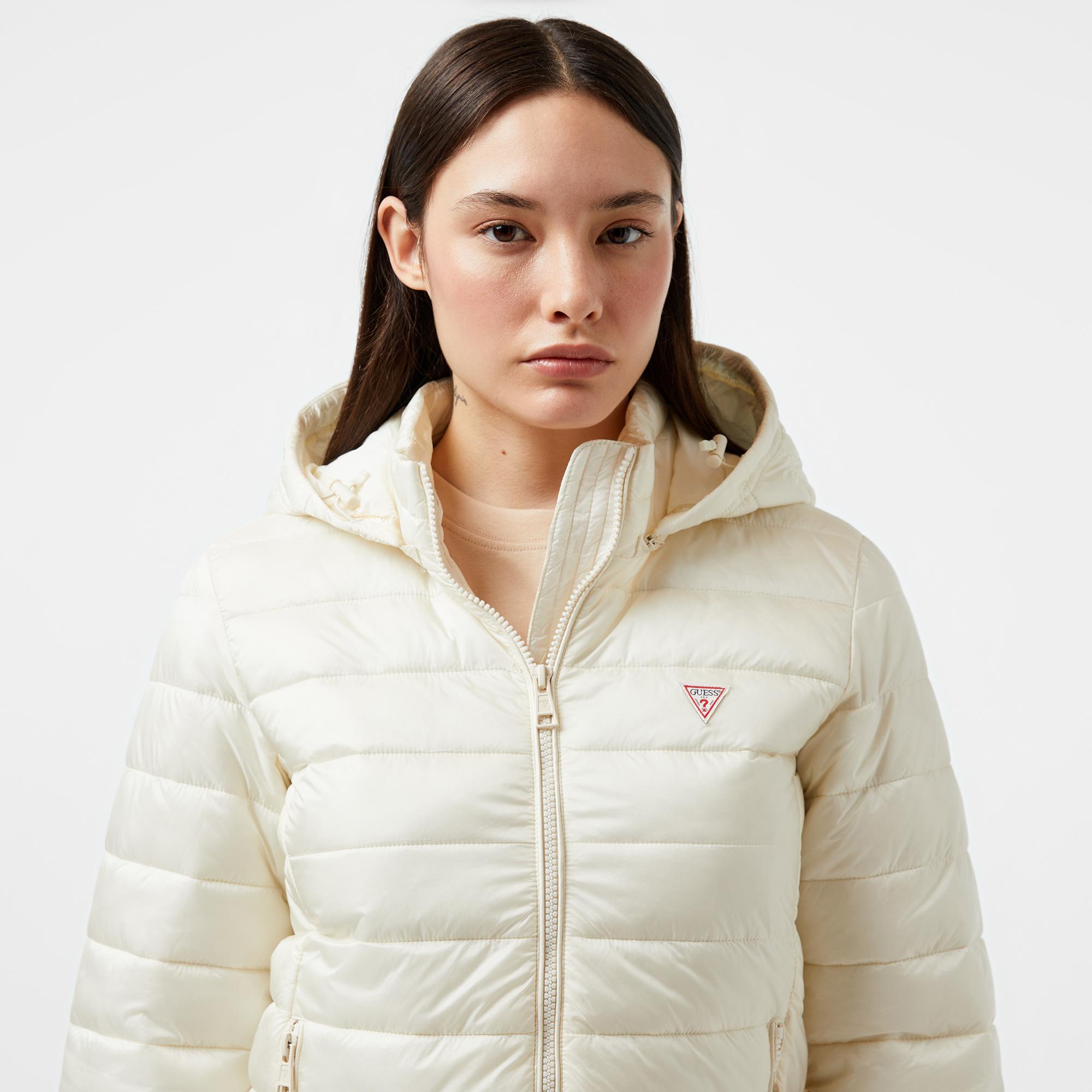 Guess Hooded Puffer Iridescent Nylon 40 Kadın Krem Rengi Mont