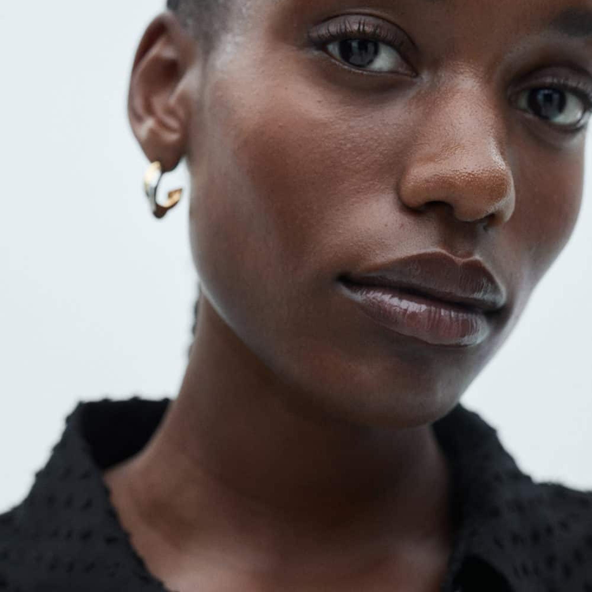 Mango Kadın Gizli Düğmeli Plumeti Gömlek Siyah