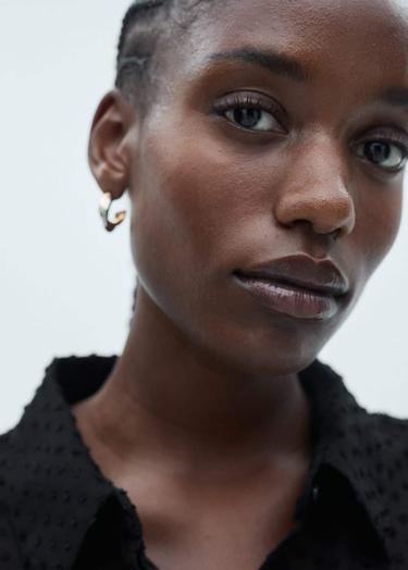  Mango Kadın Gizli Düğmeli Plumeti Gömlek Siyah