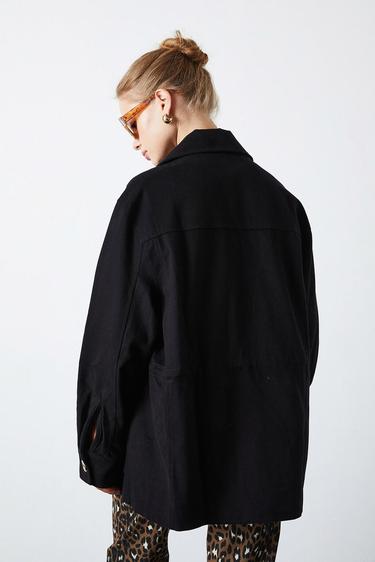  Cep Detaylı Gabardin Ceket