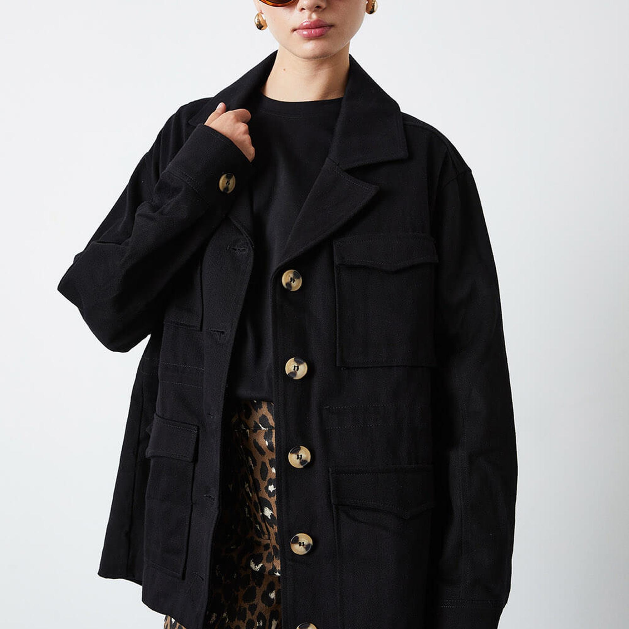 Cep Detaylı Gabardin Ceket