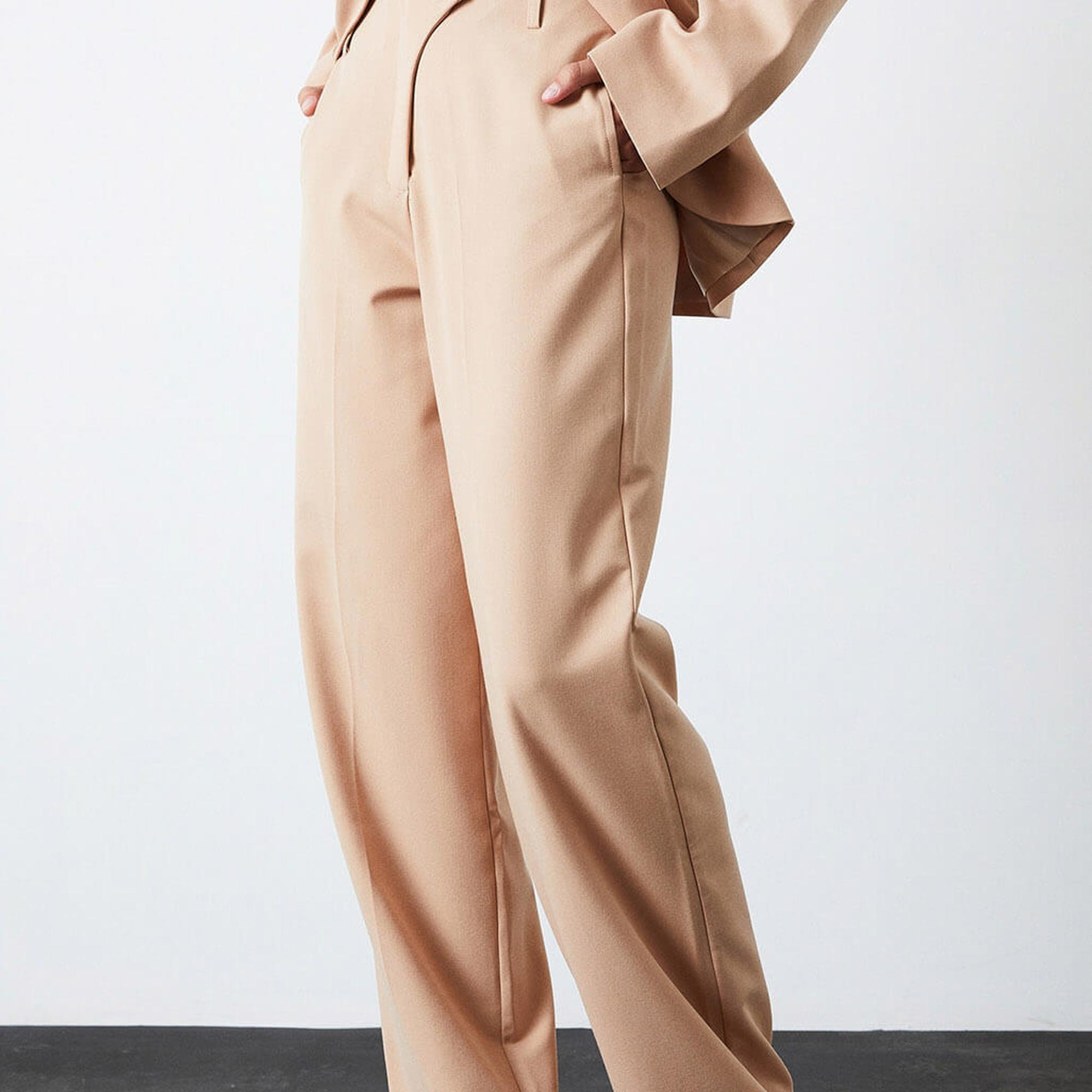 Bel Detaylı Pantolon