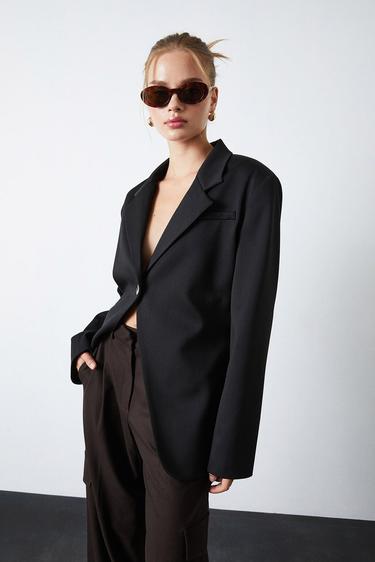  Tek Düğmeli V Kesim Ceket