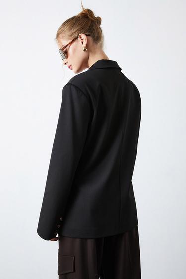  Tek Düğmeli V Kesim Ceket