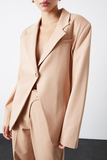  Tek Düğmeli V Kesim Ceket