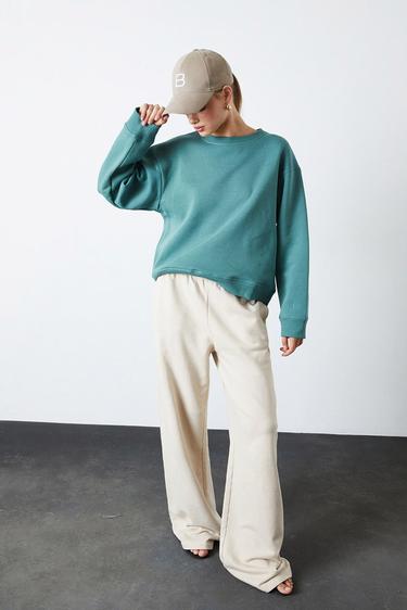  Basic Oversize Sweatshirt