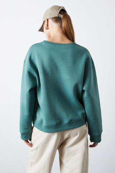  Basic Oversize Sweatshirt