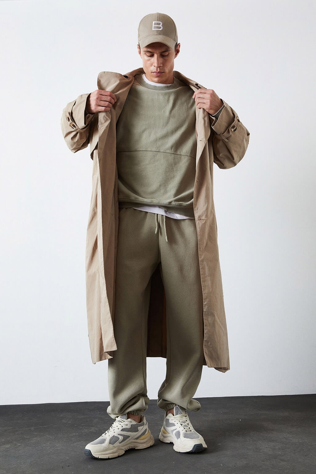  Yıkamalı Basic Sweatshirt