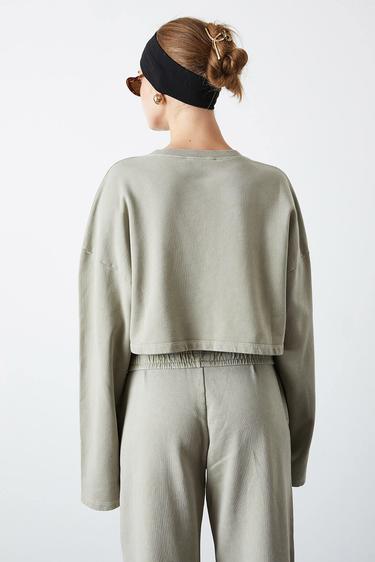  Yıkamalı Crop Sweatshirt
