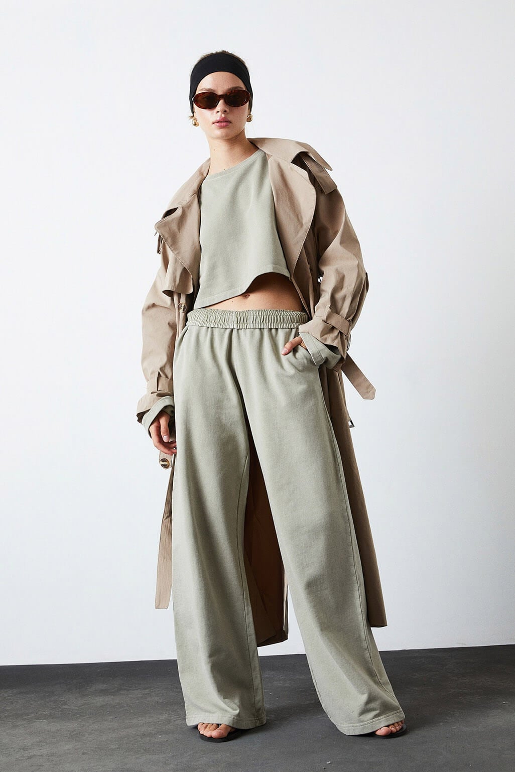  Yıkamalı Crop Sweatshirt