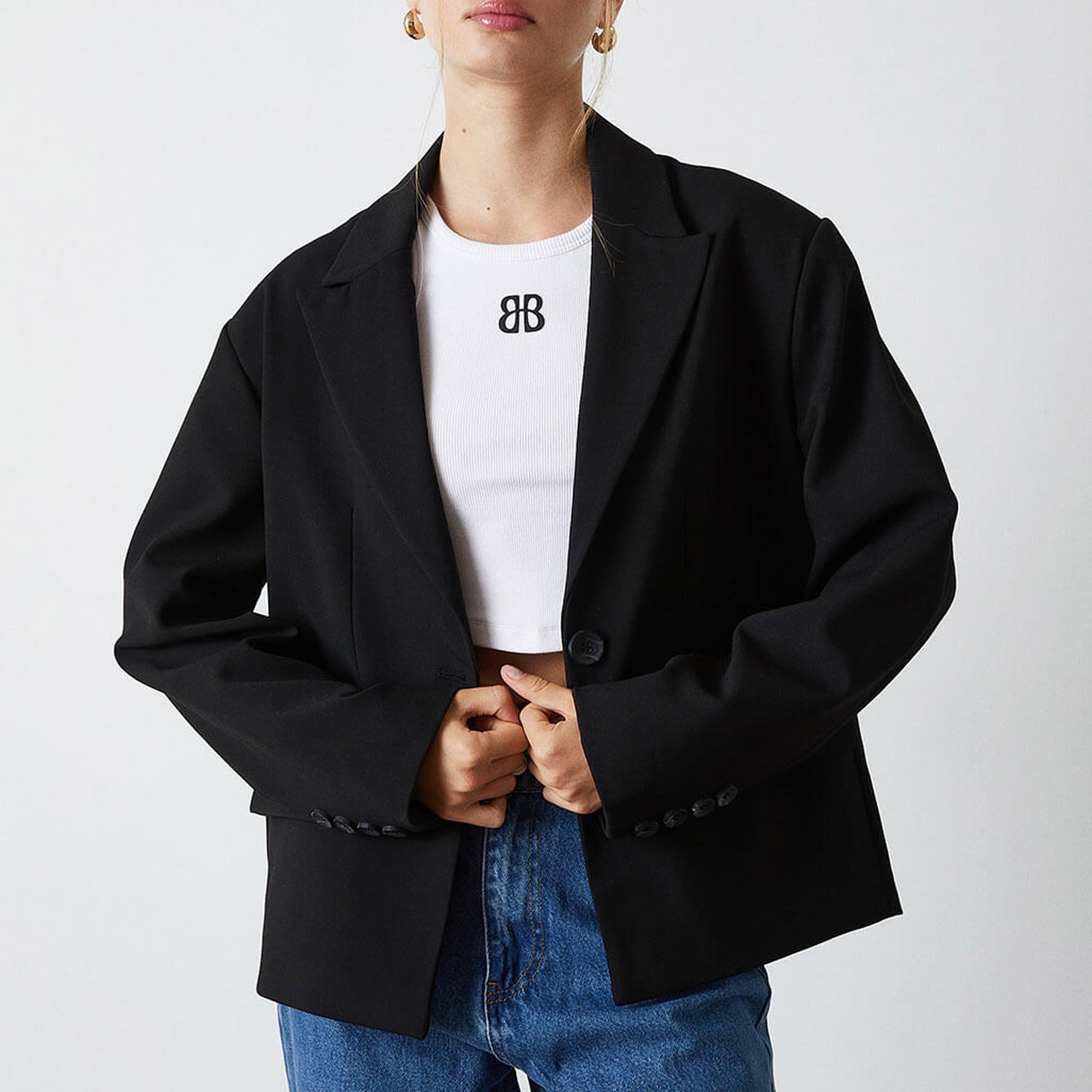 Çift Düğmeli Kısa Ceket