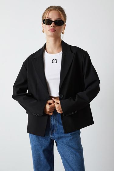  Çift Düğmeli Kısa Ceket